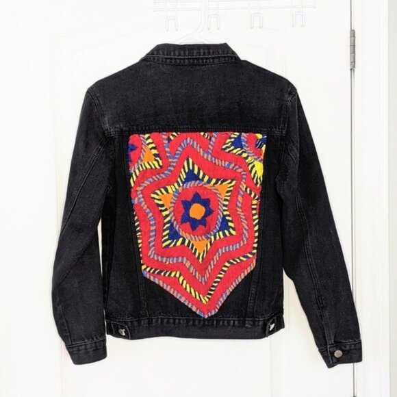 Embroidered Jean jacket ethnic Aztec boho styled black wash Medium T11 - Picture 3 of 7